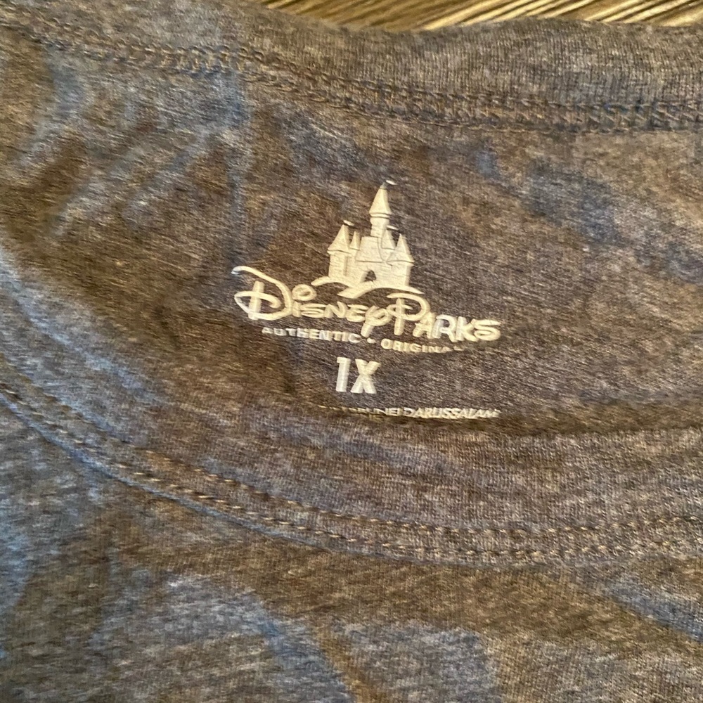 Disney tshirt - Picture 4 of 4